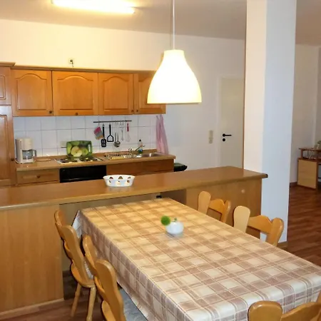 Spacious Flat With Terrace In Kluetz شقة *