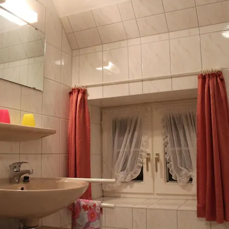 Appartement Geraeumige Mit Terrasse In Kluetz